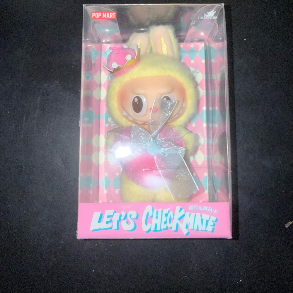 labubu checkmate queen